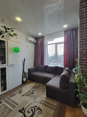 Продам трехкомнатную (3-комн.) квартиру, Учительская (Хостинский р-н) ул, 24г, Сочи г