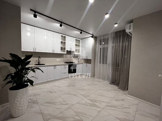 Продам двухкомнатную (2-комн.) квартиру, Жмайлова ул, 4к10, Ростов-на-Дону г