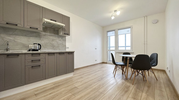 Продам однокомнатную (1-комн.) квартиру, Орлово-Денисовский пр-кт, 15к1, Санкт-Петербург г