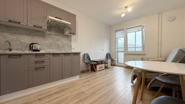 Продам однокомнатную (1-комн.) квартиру, Орлово-Денисовский пр-кт, 15к1, Санкт-Петербург г