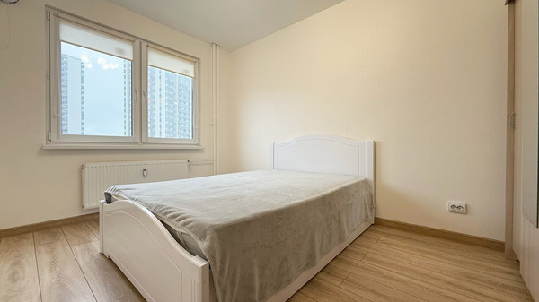 Продам однокомнатную (1-комн.) квартиру, Орлово-Денисовский пр-кт, 15к1, Санкт-Петербург г