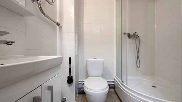 Продам однокомнатную (1-комн.) квартиру, Орлово-Денисовский пр-кт, 15к1, Санкт-Петербург г