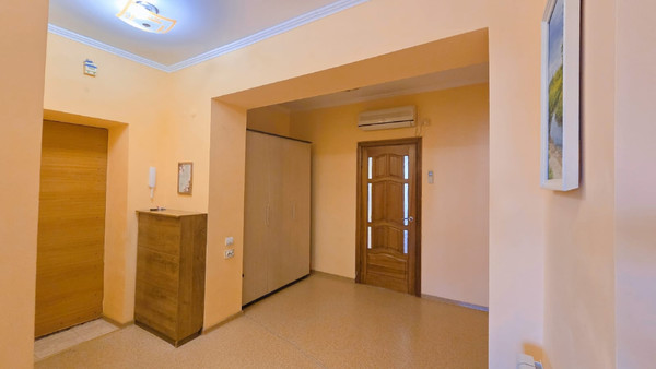 Продам двухкомнатную (2-комн.) квартиру, Гребенская ул, 58ка, Анапа г