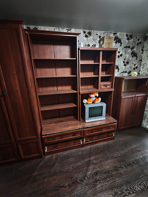 Продам комнату в 6-комн. квартире, Металлургов ул, 4, Колпино г