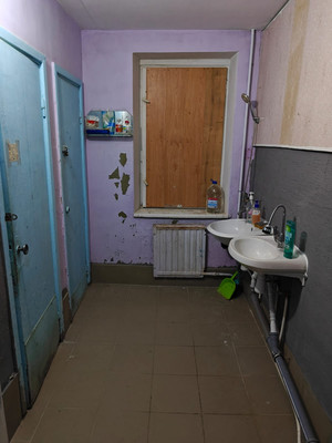 Продам комнату в 6-комн. квартире, Металлургов ул, 4, Колпино г