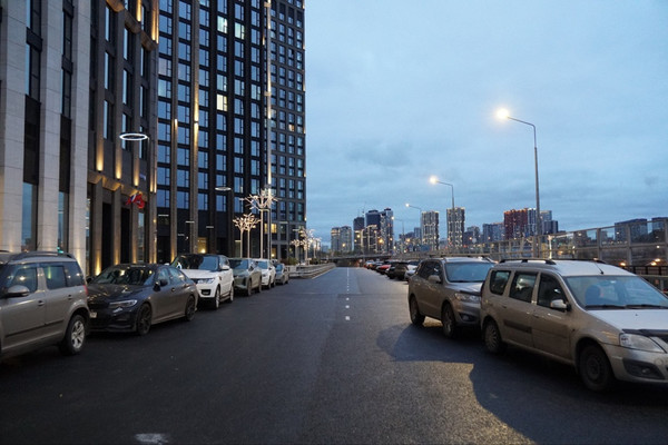 Продам трехкомнатную (3-комн.) квартиру, Генерала Дорохова ул, 49, Москва г