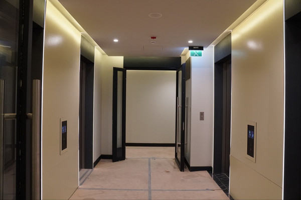 Продам трехкомнатную (3-комн.) квартиру, Генерала Дорохова ул, 49, Москва г