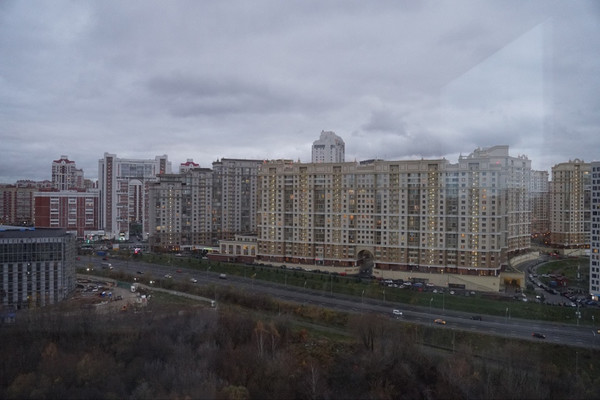 Продам трехкомнатную (3-комн.) квартиру, Генерала Дорохова ул, 49, Москва г