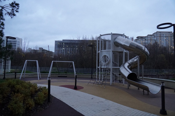 Продам трехкомнатную (3-комн.) квартиру, Генерала Дорохова ул, 49, Москва г