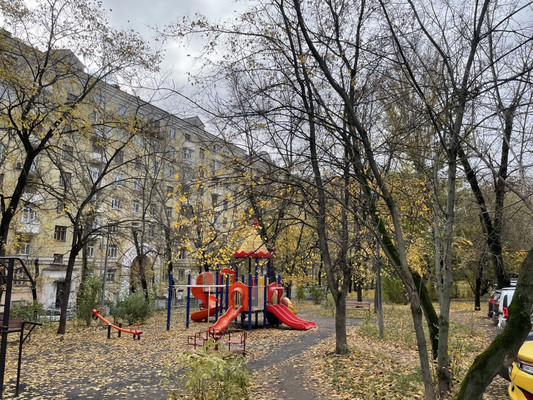 Продам трехкомнатную (3-комн.) квартиру, Трофимова ул, 35к20, Москва г