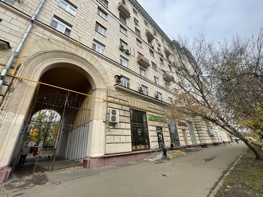 Продам трехкомнатную (3-комн.) квартиру, Трофимова ул, 35к20, Москва г