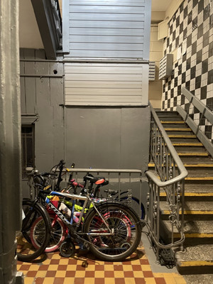 Продам трехкомнатную (3-комн.) квартиру, Трофимова ул, 35к20, Москва г