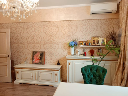 Продам трехкомнатную (3-комн.) квартиру, Трофимова ул, 35к20, Москва г