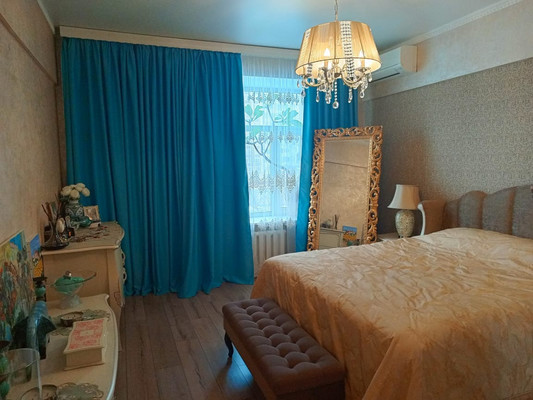 Продам трехкомнатную (3-комн.) квартиру, Трофимова ул, 35к20, Москва г