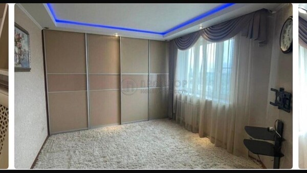 Продам трехкомнатную (3-комн.) квартиру, Маршала Савицкого ул, 16, Москва г