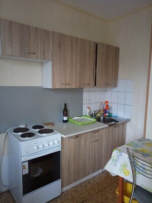 Продам однокомнатную (1-комн.) квартиру, Верхние Поля ул, 36к2, Москва г