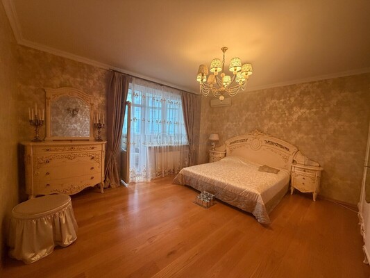 Продам однокомнатную (1-комн.) квартиру, Берёзовой Рощи проезд, 12, Москва г