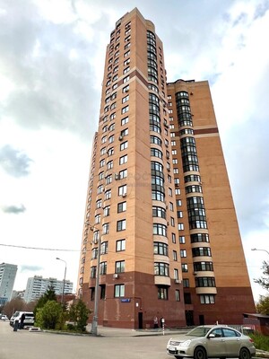 Продам трехкомнатную (3-комн.) квартиру, Нежинская ул, 8к1, Москва г