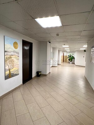 Продам трехкомнатную (3-комн.) квартиру, Нежинская ул, 8к1, Москва г