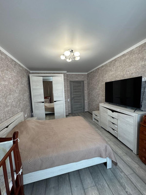 Продам двухкомнатную (2-комн.) квартиру, Балаклавская ул, 73Б, Пионерское с