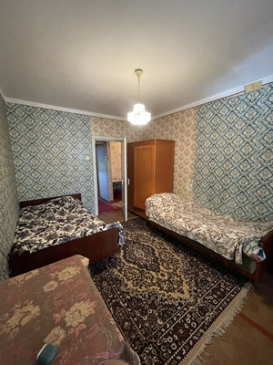 Продам трехкомнатную (3-комн.) квартиру, Бела Куна ул, 7, Симферополь г