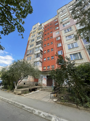 Продам трехкомнатную (3-комн.) квартиру, Бела Куна ул, 7, Симферополь г