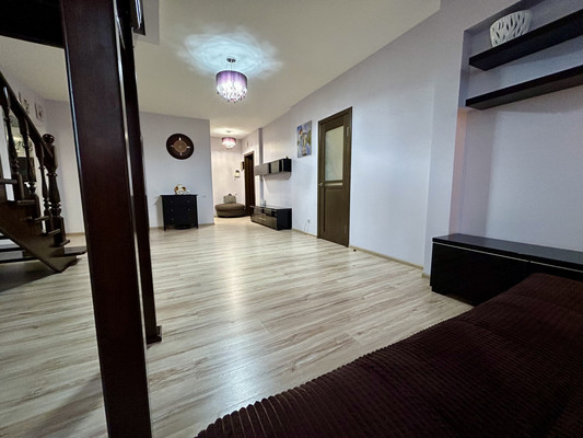 Продам многокомнатную квартиру, Лейтенанта Шмидта ул, 21, Новороссийск г