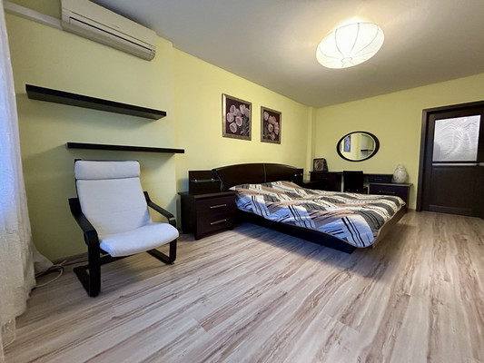 Продам многокомнатную квартиру, Лейтенанта Шмидта ул, 21, Новороссийск г