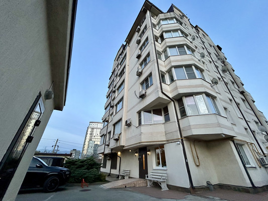 Продам многокомнатную квартиру, Лейтенанта Шмидта ул, 21, Новороссийск г