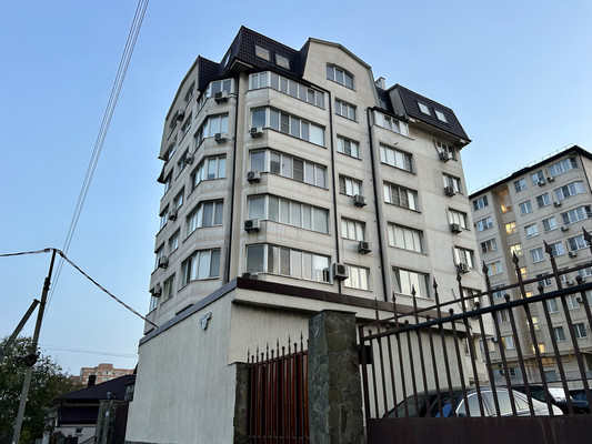 Продам многокомнатную квартиру, Лейтенанта Шмидта ул, 21, Новороссийск г