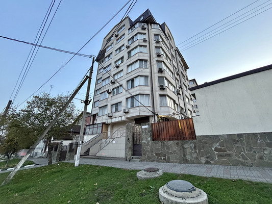 Продам многокомнатную квартиру, Лейтенанта Шмидта ул, 21, Новороссийск г