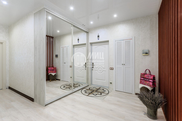 Продам двухкомнатную (2-комн.) квартиру, Андрея Тарковского б-р, 9, Внуковское п