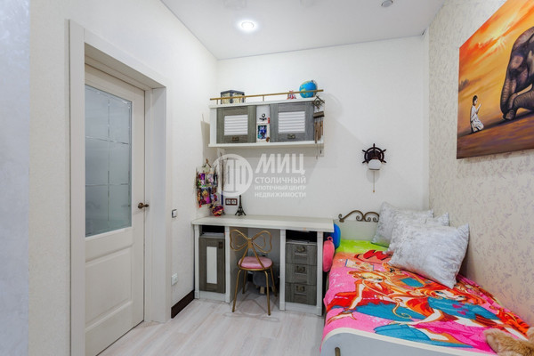 Продам двухкомнатную (2-комн.) квартиру, Андрея Тарковского б-р, 9, Внуковское п