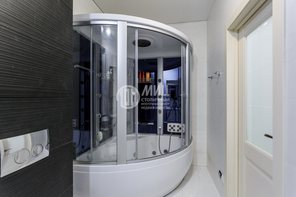 Продам двухкомнатную (2-комн.) квартиру, Андрея Тарковского б-р, 9, Внуковское п