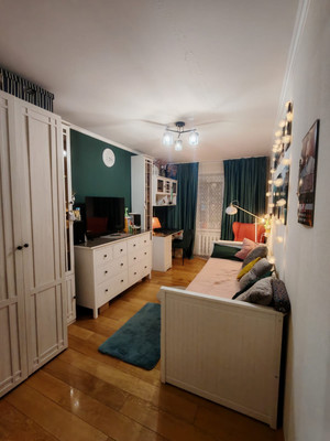 Продам двухкомнатную (2-комн.) квартиру, Маршала Жукова ул, 14, Одинцово г