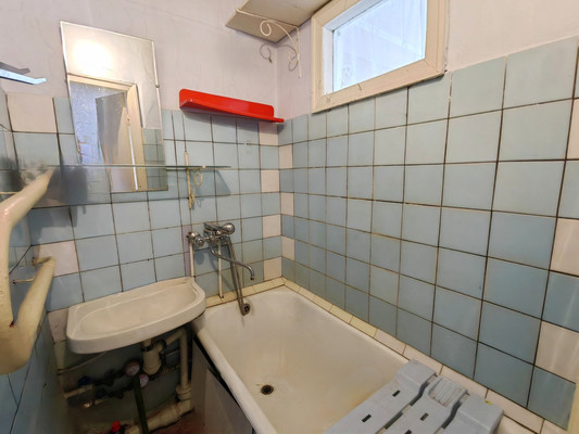 Продам двухкомнатную (2-комн.) квартиру, Ленина ул, 23, Белореченск г