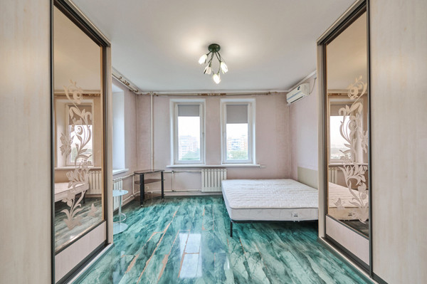 Продам однокомнатную (1-комн.) квартиру, Мартеновская ул, 4, Москва г