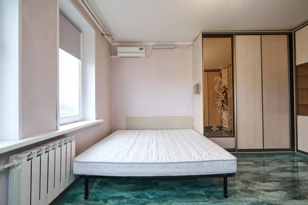 Продам однокомнатную (1-комн.) квартиру, Мартеновская ул, 4, Москва г