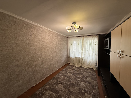 Продам двухкомнатную (2-комн.) квартиру, Аральская ул, 61, Симферополь г