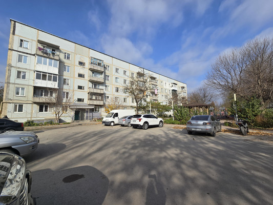 Продам двухкомнатную (2-комн.) квартиру, Кондрашина ул, 84, Октябрьское пгт