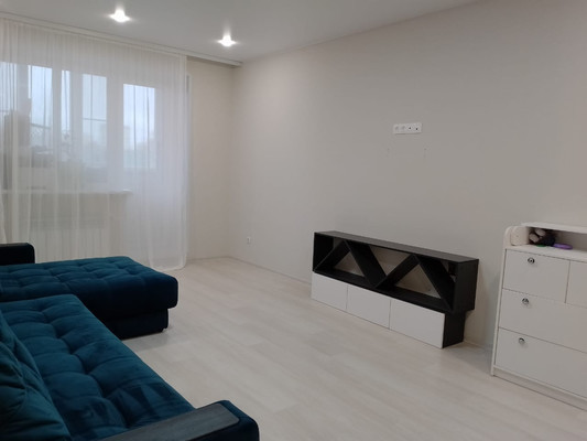 Продам двухкомнатную (2-комн.) квартиру, Самоцветы мкр, 12, Иваново г