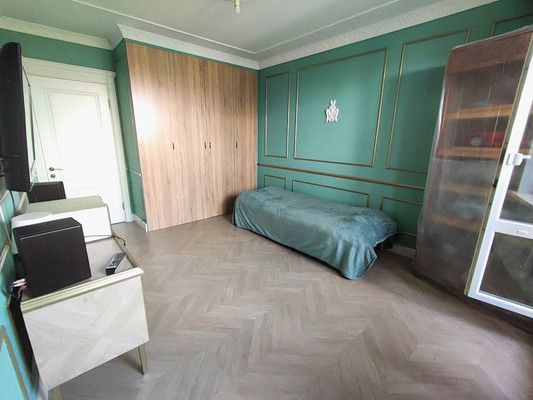 Продам трехкомнатную (3-комн.) квартиру, Голубинская ул, 9, Москва г