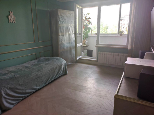 Продам трехкомнатную (3-комн.) квартиру, Голубинская ул, 9, Москва г