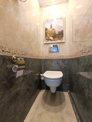 Продам трехкомнатную (3-комн.) квартиру, Голубинская ул, 9, Москва г