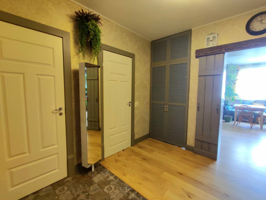 Продам трехкомнатную (3-комн.) квартиру, Московская ул, 3, Пенино д