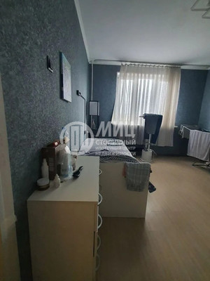 Продам трехкомнатную (3-комн.) квартиру, Братеевская ул, 21стр2, Москва г