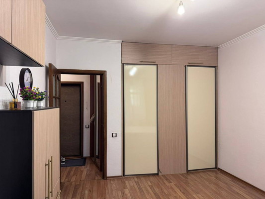 Продам однокомнатную (1-комн.) квартиру, Кастанаевская ул, 37, Москва г