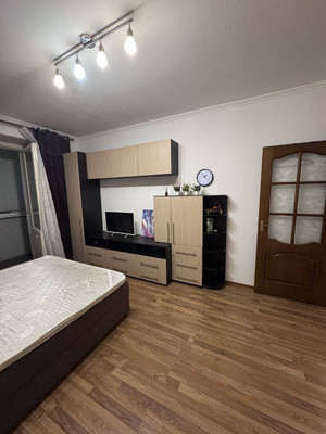 Продам однокомнатную (1-комн.) квартиру, Кастанаевская ул, 37, Москва г