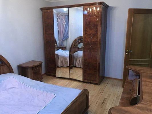 Продам трехкомнатную (3-комн.) квартиру, Пятницкое ш, 6, Москва г