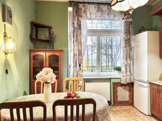 Продам трехкомнатную (3-комн.) квартиру, Седова ул, 63, Санкт-Петербург г